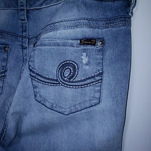 Plus size Seven7 Distressed Boot ✂ Denim   